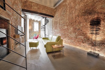 Stone Walls Deluxe - Living