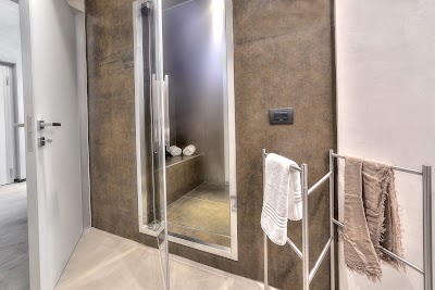 Stone Walls Deluxe - Bathroom
